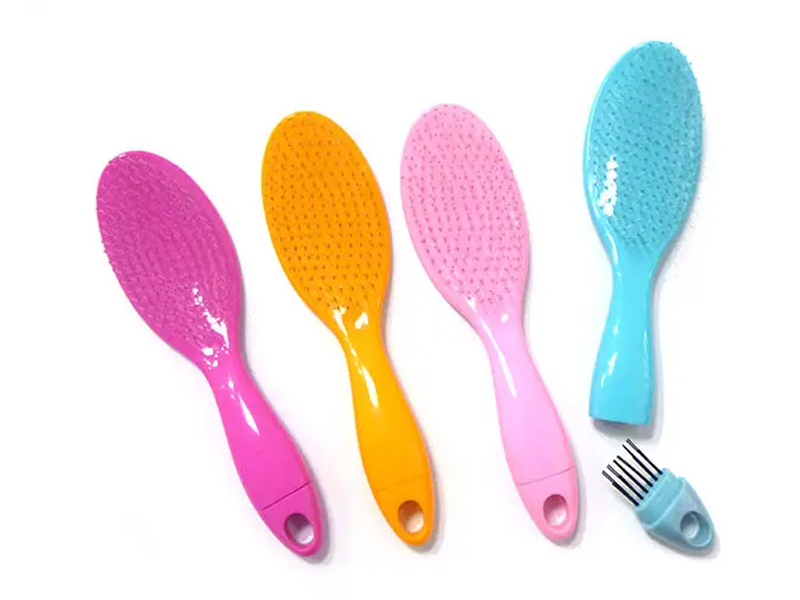 Självrengörande Candy Color Detangling Hair Brush