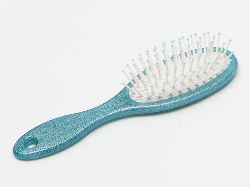 2022 Liten babymassageborste i plast